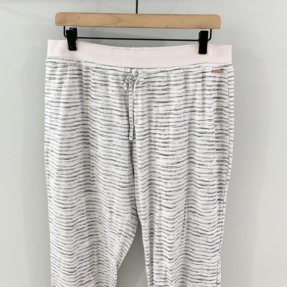 Danskin Gray Stripe Pajama Lounge Pants Size Large - Picture 3 of 6